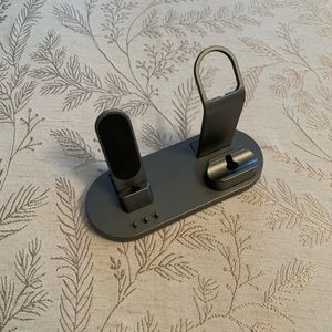 Electronic Charging Station